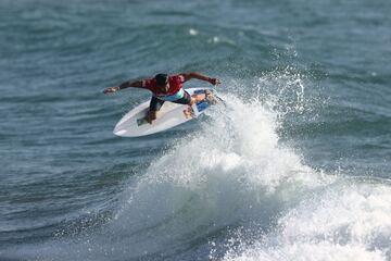 El surfista brasile?o, vigente campen del mundo de la World Surf League y campen ISA en 2019, estar en octavos de final para enfrentarse a Billy Stairmand.