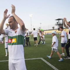 Nino agranda su leyenda: 400 partidos con el Elche