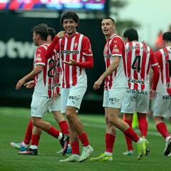 Garitano se estrena con victoria ante un Eldense que mereció más