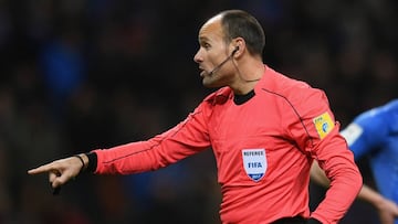 Mateu Lahoz pitó el partido de vuelta de la repesca para el Mundial entre Italia y Suecia.