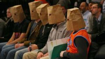 Aficionados de los Knicks durante el encuentro contra los Houston Rockets.