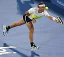 Nadal desborda a Raonic para su tercer título en Abu Dhabi
