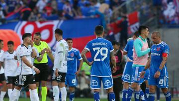 Futbol, Universidad de Chile vs Colo Colo.
Fecha 19, Campeonato Nacional 2024.
Los jugadores de Universidad de Chile es fotografiado contra Colo Colo durante el partido de primera division disputado en el estadio Nacional en Santiago, Chile.
10/08/2024
Jonnathan Oyarzun/Photosport
Football, Universidad de Chile vs Colo Colo.
19th turn, 2024 National Championship.
Universidad de Chile's players are pictured against Colo Colo during the first division match held at the Nacional stadium in Santiago, Chile.
10/08/2024
Jonnathan Oyarzun/Photosport