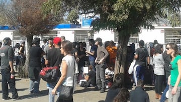 El negocio que revoluciona la temporada de conciertos en Chile y a un precio accesible: “Yo te hago la fila”