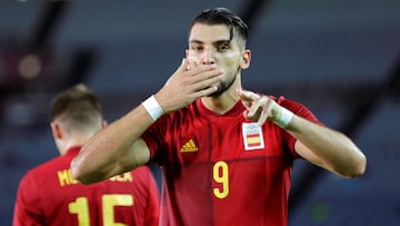 Miyagi (Japan), 31/07/2021.- A handout photo made available by the Spanish Football Federation (RFEF) of Spain&#039;s Rafa Mir celebrating after scoring a goal during the men&#039;s quarter final soccer match between Spain and the Ivory Coast at the Tokyo 2020 Olympic Games in Miyagi, near Sendai, Japan, 31 July 2021. (Costa de Marfil, Jap&oacute;n, Espa&ntilde;a, Tokio) EFE/EPA/RFEF/Gonzalo Arroyo HANDOUT HANDOUT EDITORIAL USE ONLY/NO SALES