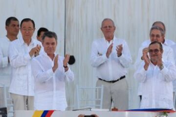 En Cartagena, Bogotá y varias ciudades del país se vivió un día de paz. La firma de los Acuerdos emocionaron a los colombianos.