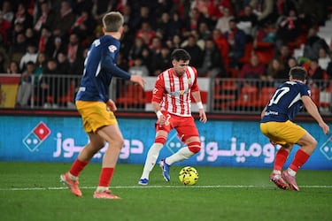 El Almería acelera hacia el ascenso ante a un Córdoba en racha