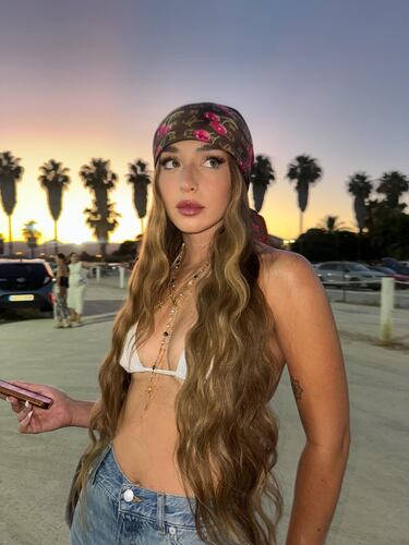 Vinicius Jr hits the beach with friends: the rich and famous on vacation