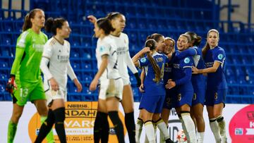 Soccer Football - Women's Champions League - Group D - Chelsea v Real Madrid - Stamford Bridge, London, Britain - January 24, 2024 Chelsea's Erin Cuthbert celebrates scoring their second goal with teammates Action Images via Reuters/Peter Cziborra