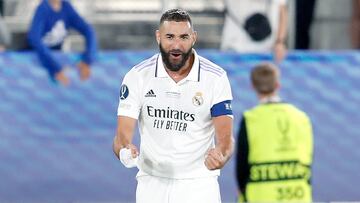 Karim Benzema celebra su gol al Eintracht en la Supercopa de Europa.