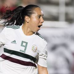 Charlyn Corral revela que fue buscada por Tigres y Pachuca