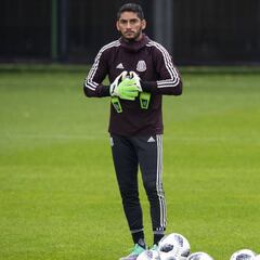 Jesús Corona confía en las rotaciones para al fin jugar un Mundial