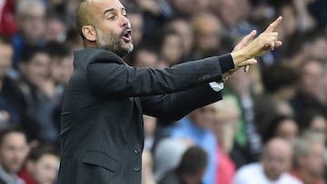 City make it 10 out of 10 under Pep, Utd win without Rooney