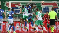 Gerardo Arteaga es titular en el triunfo del Genk