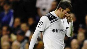 <strong>VAN DER VAART.</strong>