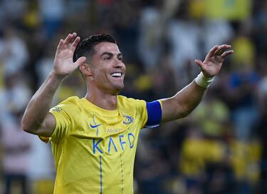 Fans flock to new Cristiano Ronaldo YouTube channel as Portuguese eyes MrBeast top spot