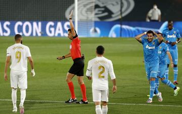 El VAR y el árbitro Sánchez Martínez anularon un gol a Rodrigo Moreno.