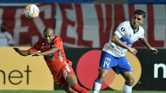 Los Cruzados regalaron el gol rival, perdieron un penal y tuvieron una situaci&oacute;n incre&iacute;ble en el segundo tiempo para cambiar la historia. Se tuvieron que conformar con el 1-1.