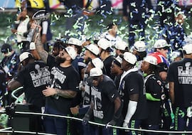 La defensa de los Seahawks aniquila a los Patriots para ganar el anillo