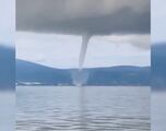 Impresionante tromba marina se forma en el Lago de Chapala, Jalisco