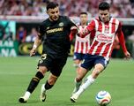 Vídeo: Afición de Chivas le grita ‘borracho’ a Alexis Vega