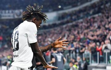 Juventus' Moise Kean jubilates after scoring the 1-0 goal during the Italian Serie A soccer match Juventus FC vs Empoli FC at the Allianz stadium in Turin