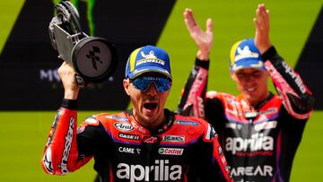 Maverick Vi?ales complet¨® el doblete de Aprilia en Montmel¨®.