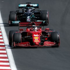 Un Ferrari se cuela en la fiesta