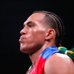 Canelo Álvarez felicitó a David Benavidez tras victoria sobre Caleb Plant