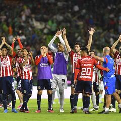 How often have Chivas come back from first-leg loss to win Liga MX playoff tie?