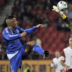 Sandomierski, del Cracovia, interesa a Oviedo y Sporting