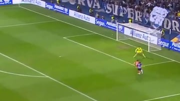 Medio gol ante Benfica: Gran asistencia de Luis Díaz