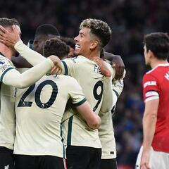 Liverpool's attacking trio "like raptors from Jurassic Park;" says Lijnders on Salah, Mané, Jota