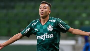 El centrocampista, que con su crecimiento se ha acercado al área, anotó un hat-trick en Copa do Brasil Sub-17 y dejó un gran repertorio ofensivo.