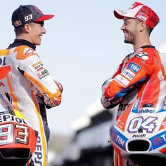 Cordialidad entre Márquez y Dovizioso antes de la batalla