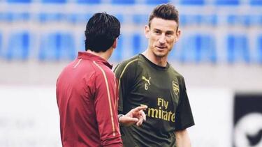 Koscielny refuses to join Arsenal's pre-season tour