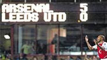 <b>SU MEJOR RECITAL.</b> Thierry Henry marcó frente al Leeds United cuatro de los cinco goles del Arsenal.