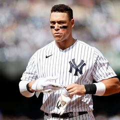 Aaron Judge pagó la cuenta de los trajes que adquirió Anthony Volpe para viajar con los Yankees