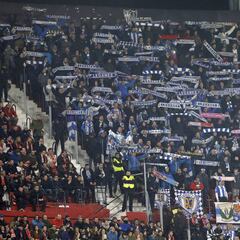 Indignación de los aficionados del Lega por el trato en Sevilla