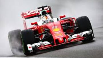 Libres 3: Vettel manda, Sainz cuarto y Alonso sin tiempo