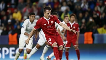 Konoplyanka, durante un partido con el Sevilla.