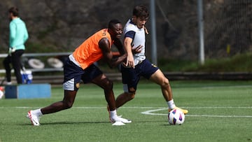 Sadiq, en el entrenamiento de ayer en Zubieta.