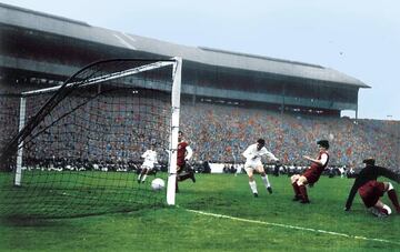 COPA DE EUROPA 1960 FINAL  REAL MADRID EINTRACHT FRANCFORT  5-1 GOL DE PUSKAS