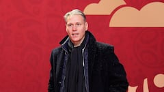 Marco Van Basten apologises for 'sieg heil' comment