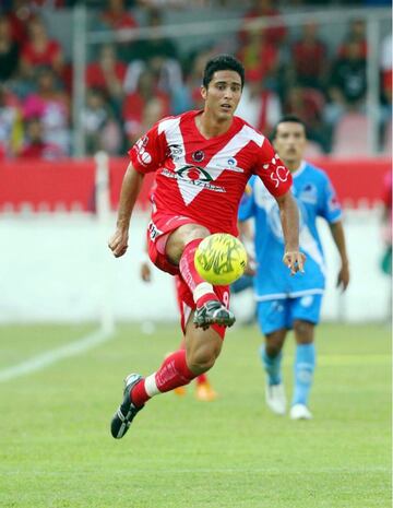 Aldo daba sus primeros pasos en la Primera División cuando vivió la amargura del descenso con los Tiburones del Veracruz en el 2008.