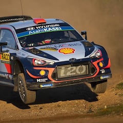 Dani Sordo en posición de podio, pero Ott Tanak se escapa