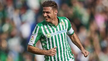 SEVILLE, SPAIN - JANUARY 19: Joaquin Sanchez of Real Betis celebrates scoring his team's second goal during the Liga match between Real Betis Balompie and Real Sociedad at Estadio Benito Villamarin on January 19, 2020 in Seville, Spain. (Photo by Qua