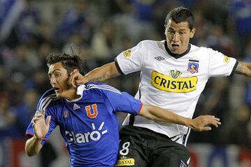 'Finiquito' estuvo diez años, entre 2001 y 2011, en el fútbol europeo y regresó para jugar en Colo Colo, donde sólo anotó un gol en ocho partidos.