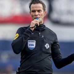 Ya hay árbitros para Betis, Sevilla y Villarreal en la Europa League