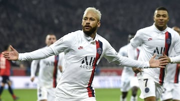 Neymar celebra uno de sus dos goles ante el Lille.